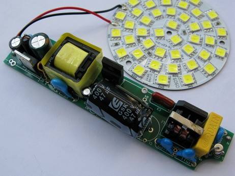 led恒流電源噴涂加工